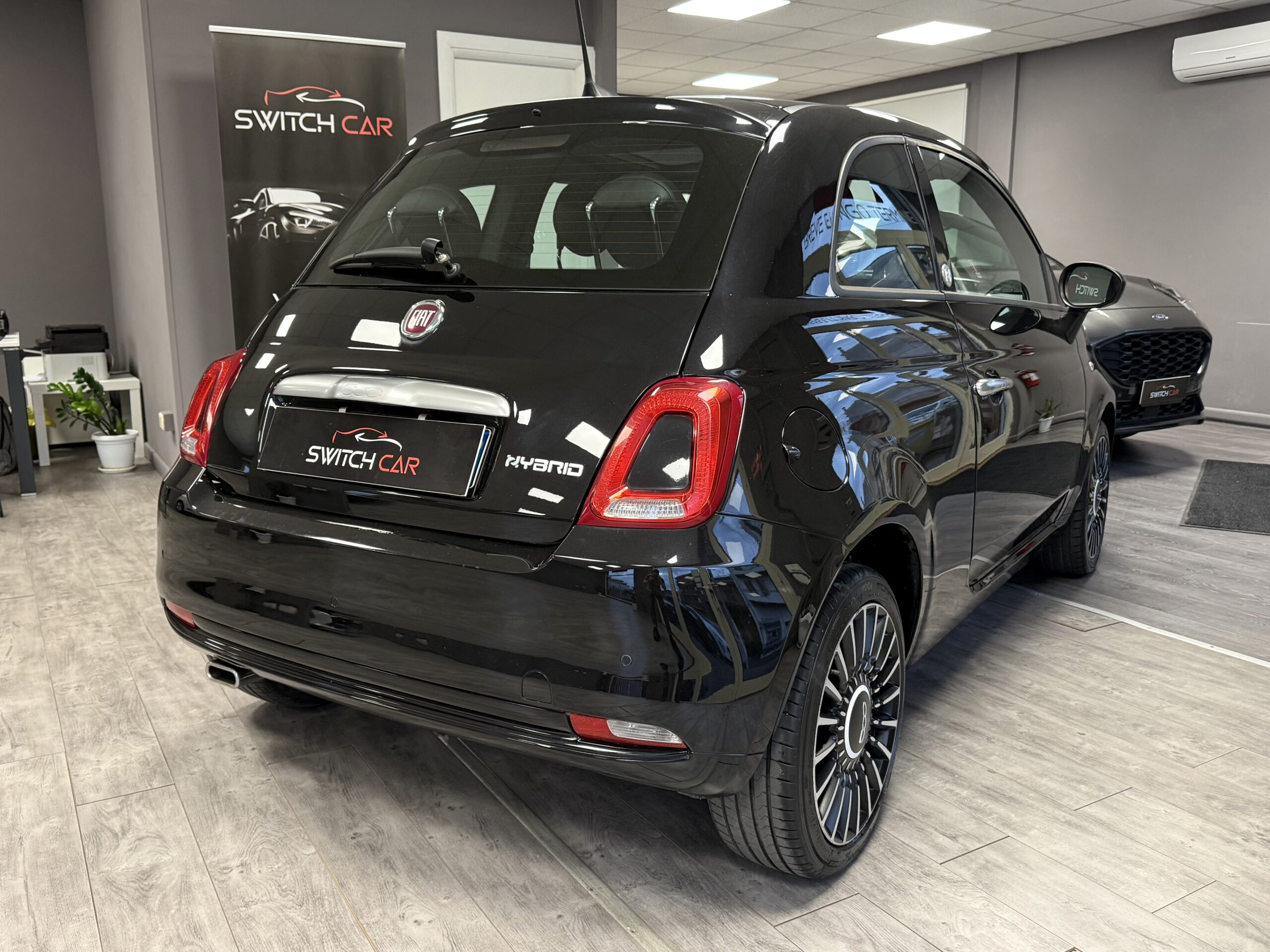 Fiat 500 1.0 Hybrid LAUNCH EDITION SUPER PREZZO Fiat 500 1.0 Hybrid LAUNCH EDITION SUPER PREZZO