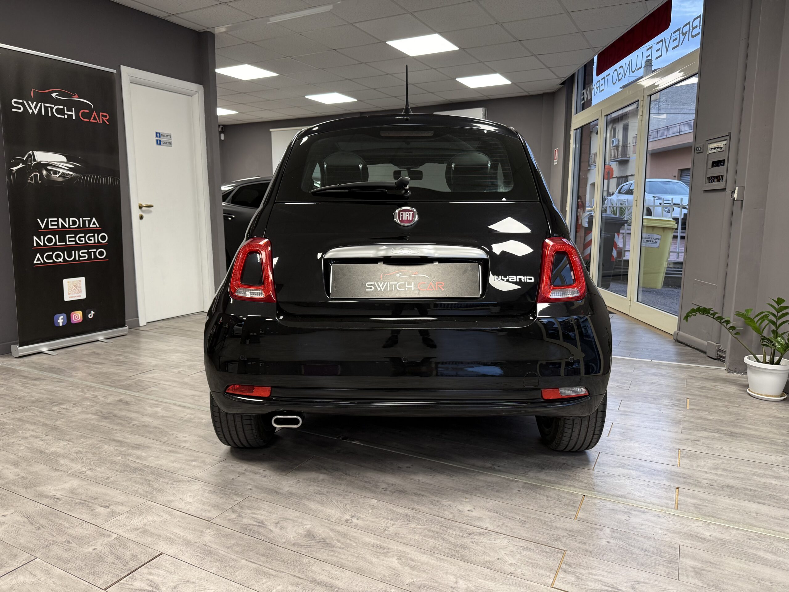 Fiat 500 1.0 Hybrid LAUNCH EDITION SUPER PREZZO Fiat 500 1.0 Hybrid LAUNCH EDITION SUPER PREZZO