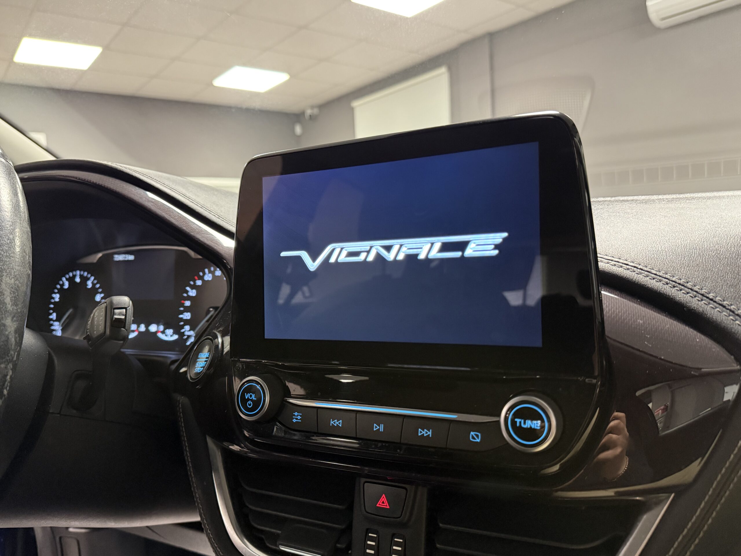 Ford Fiesta 1.0 Ecoboost 100 CV 5 porte VIGNALE – SUPER PREZZO!